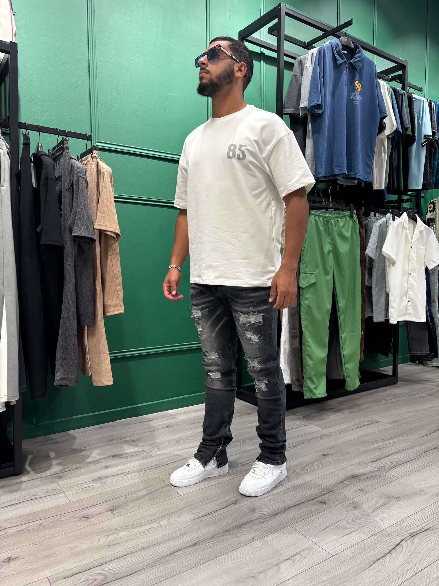 JEAN ZIPPÉ - BLACK AN WHITE