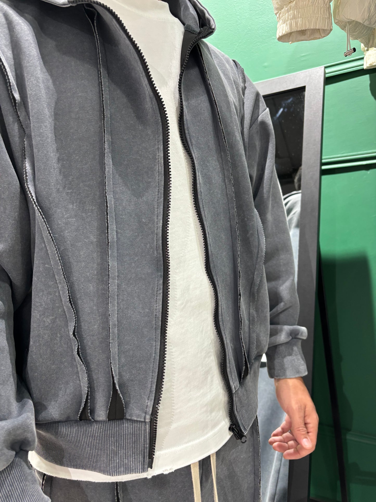 ENSEMBLE - ESSENTIAL FIT