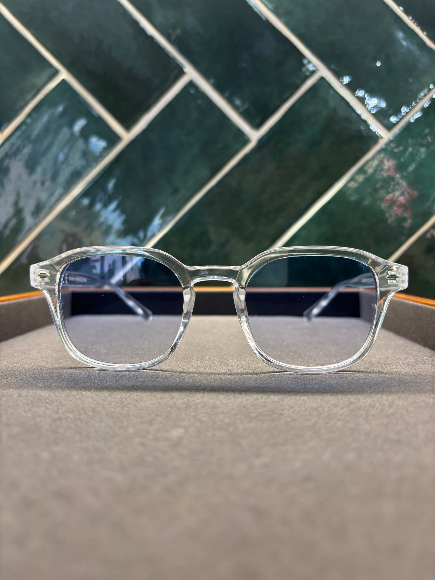 LUNETTE - L.B