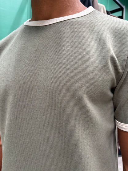 T-SHIRT - VINTAGE