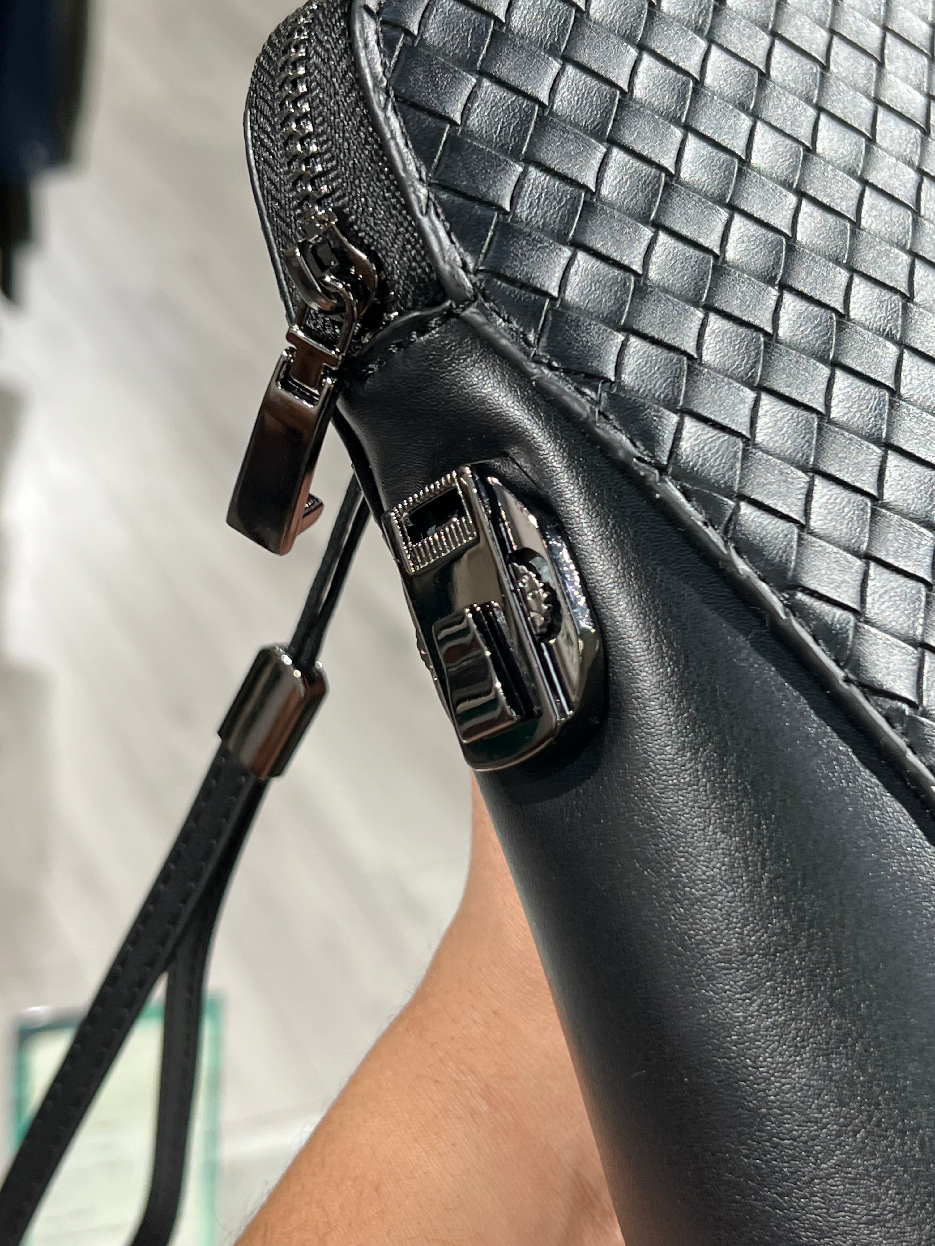 POCHETTE MT - BACK - HB STORE