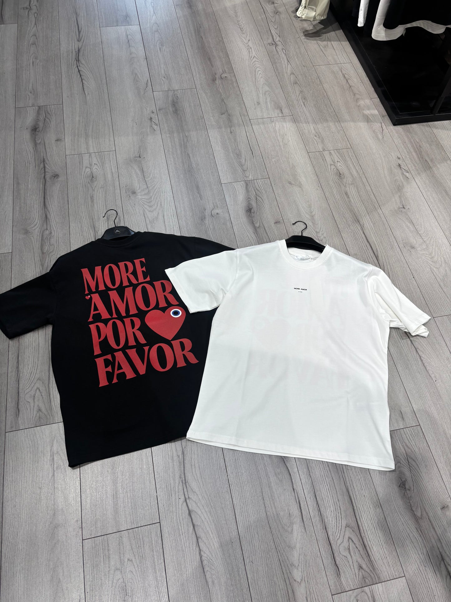 T-SHIRT - MORE AMOR
