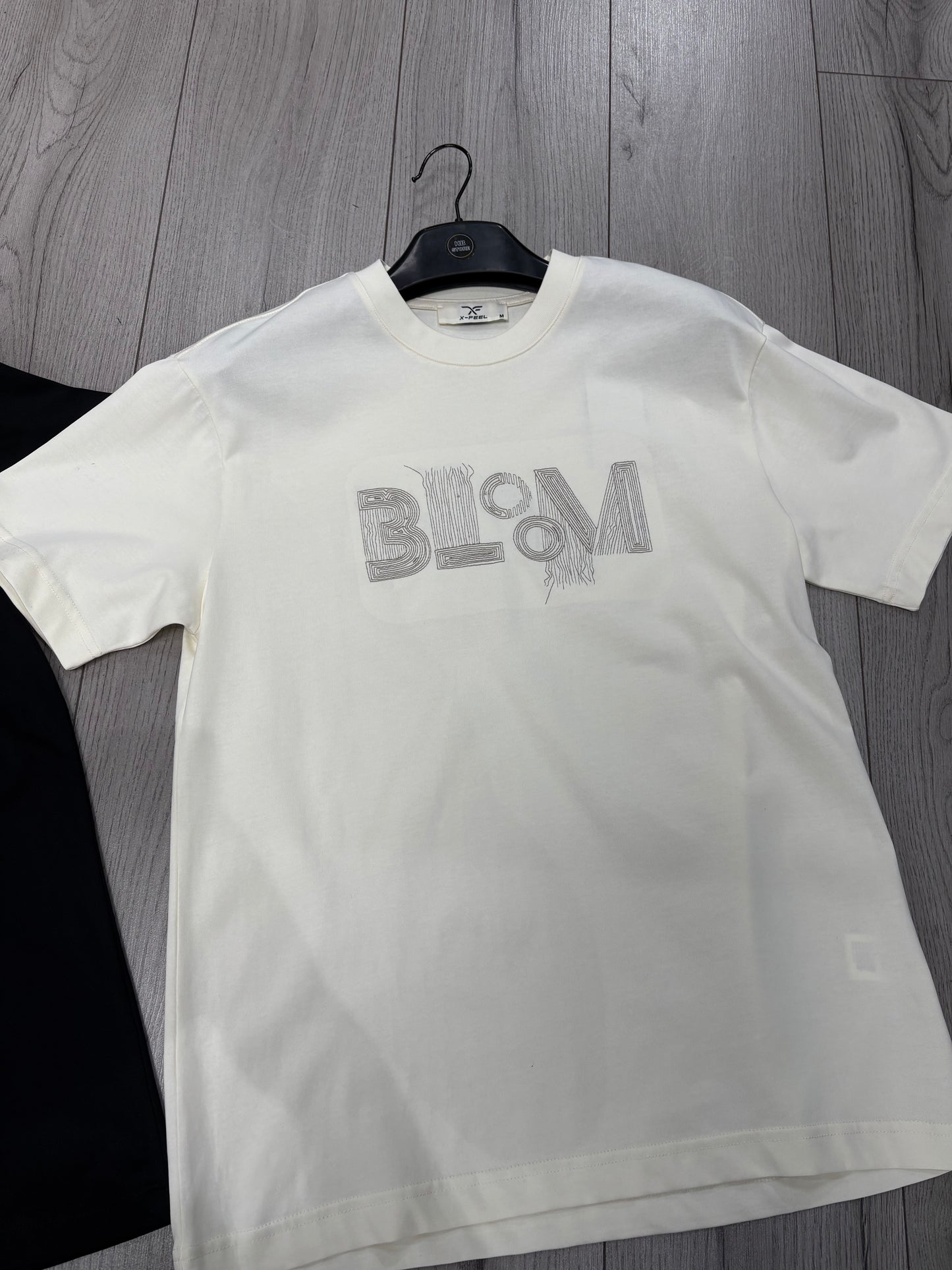 T-SHIRT - BLOOM