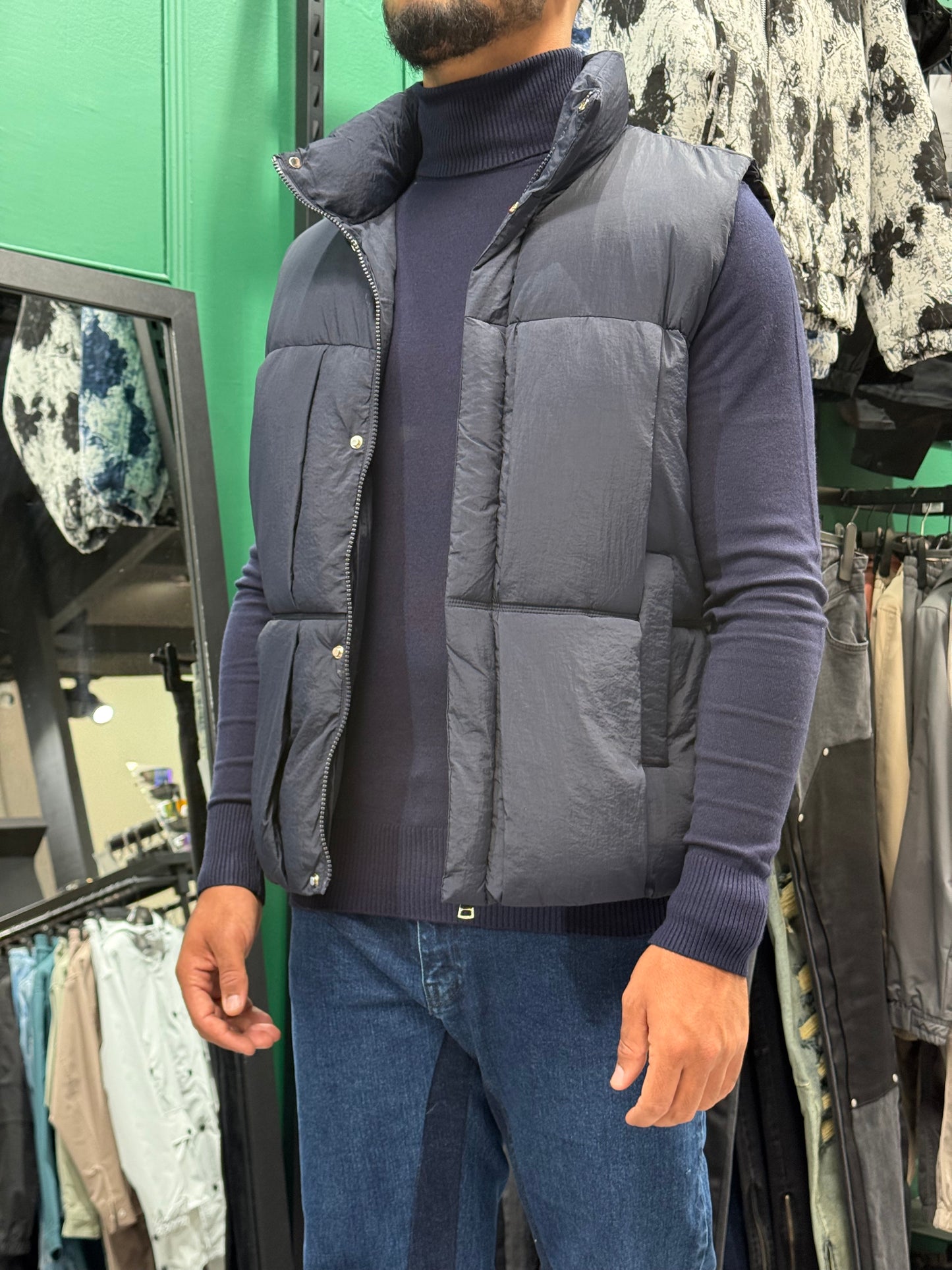 DOUDOUNE SANS MANCHE