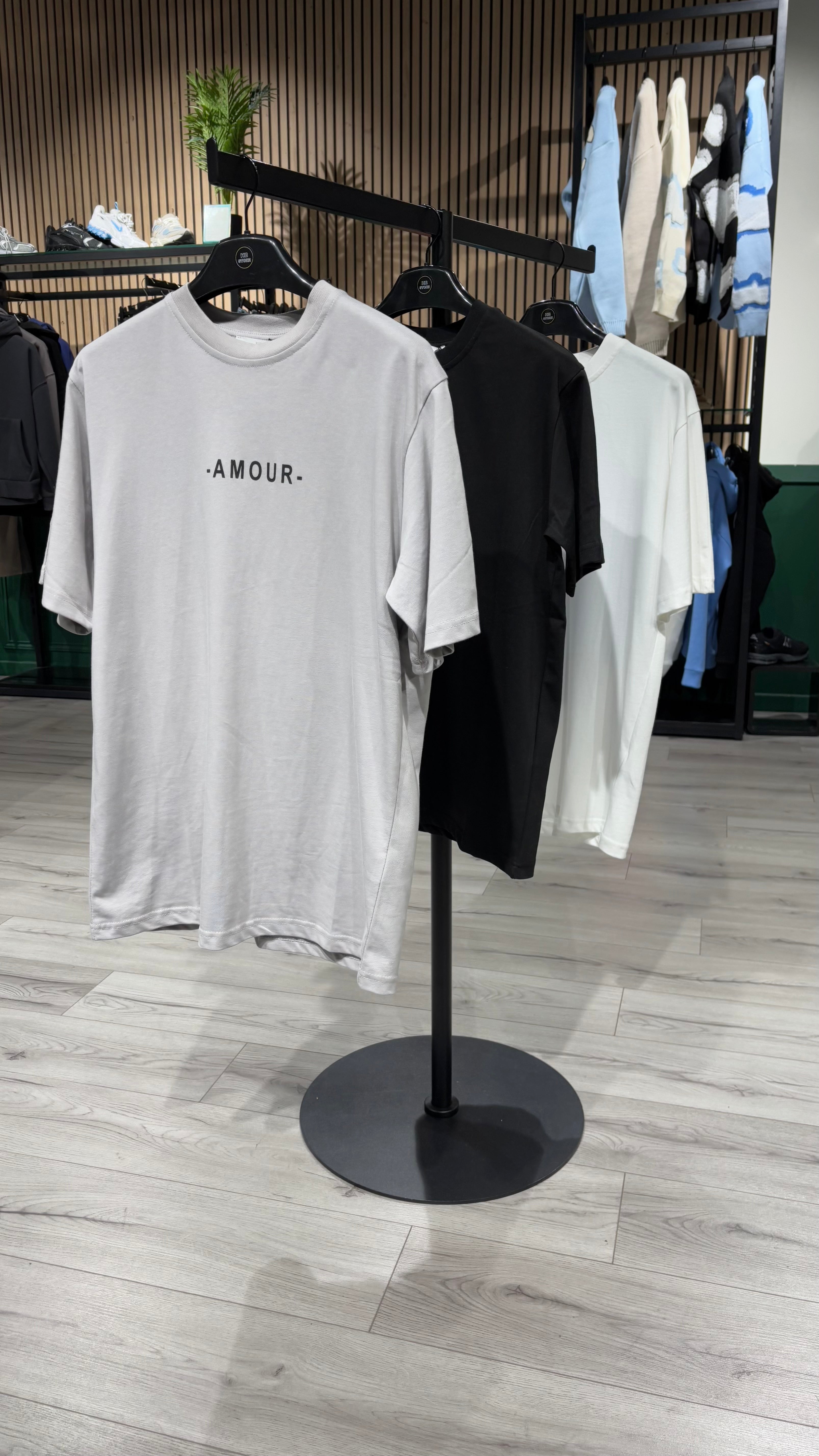 T - SHIRT - AMOUR - HB STORE