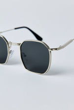 Load image into Gallery viewer, LUNETTE 06 - HB STORE
