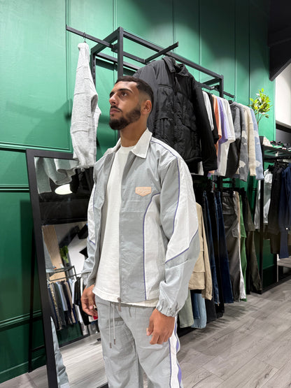 ENSEMBLE RETRO VIBES