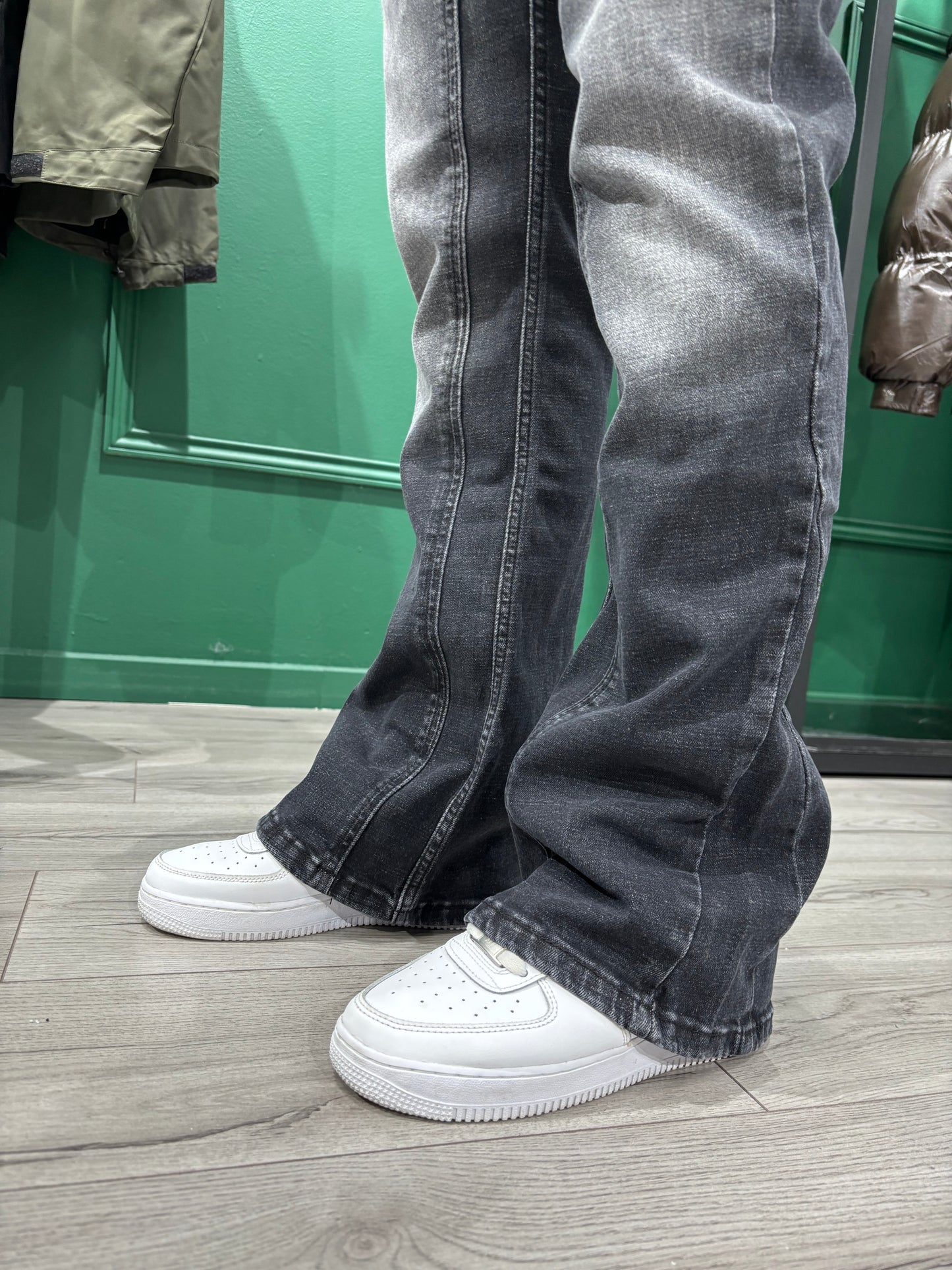 JEAN LONDON - LINEAR