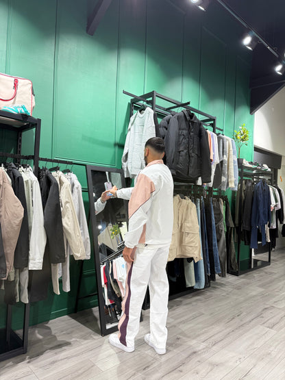 ENSEMBLE RETRO VIBES