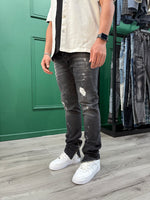 Load image into Gallery viewer, ZIPPED JEANS - BLACK BLUSE
