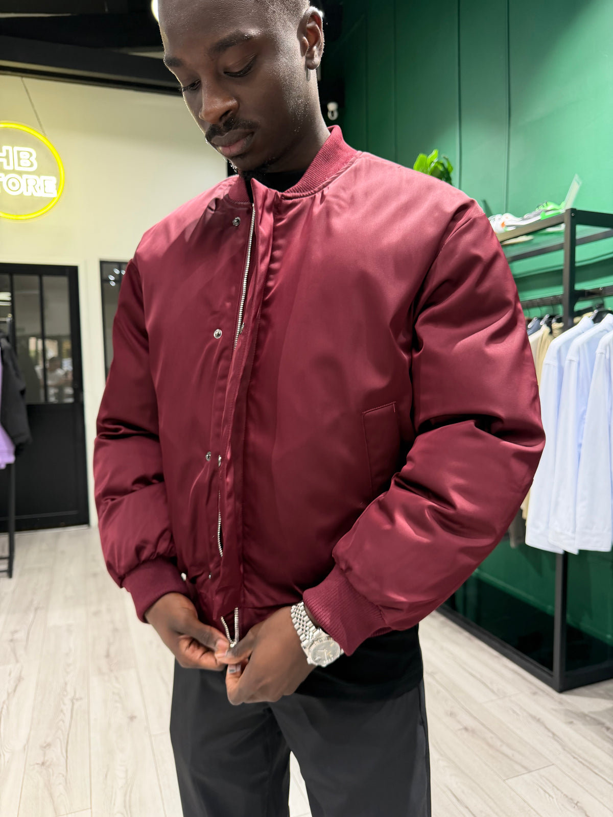 VESTE  NOVA
