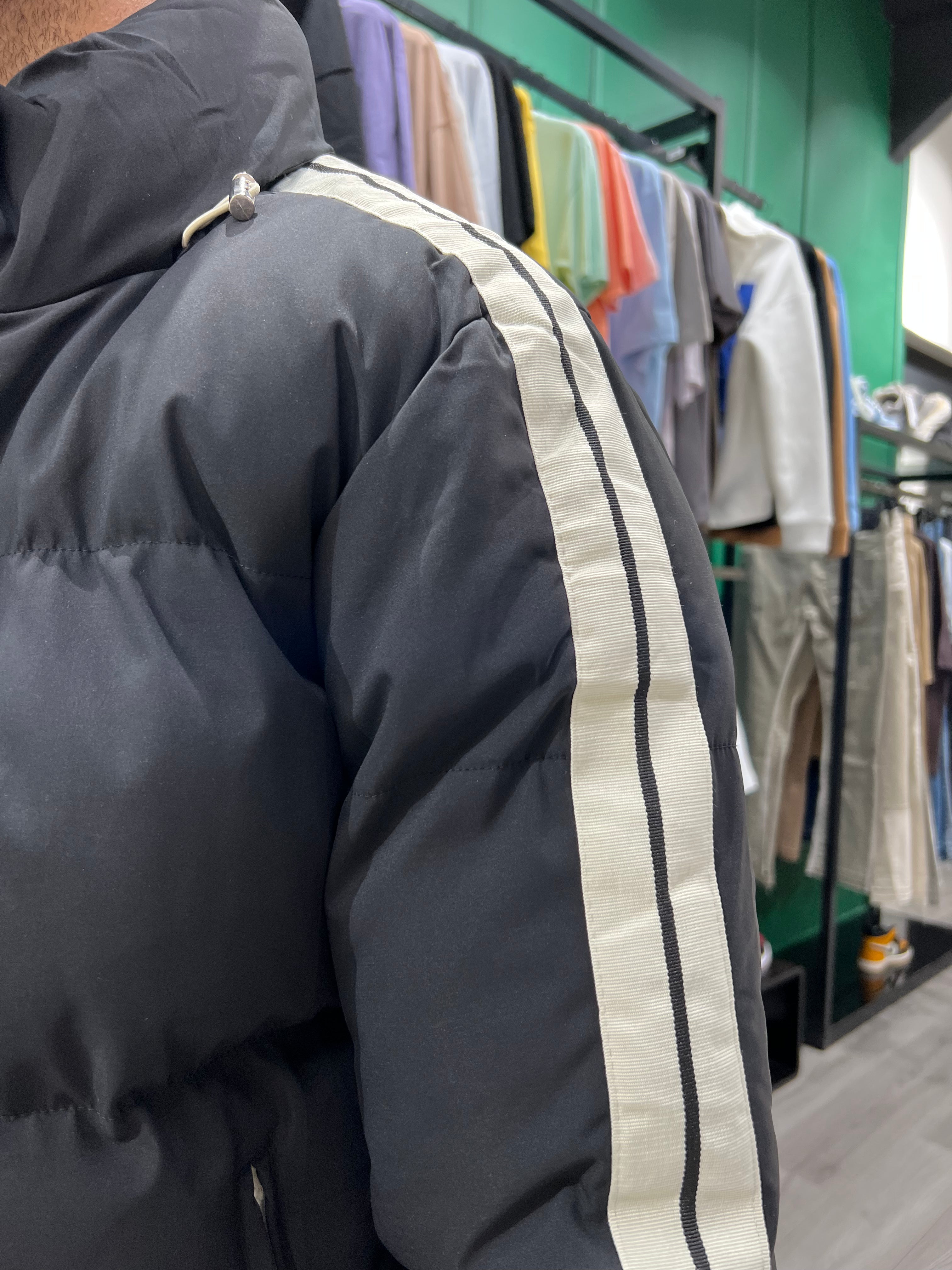 SNOW DOWN JACKET - BLACK