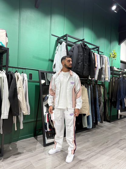 ENSEMBLE RETRO VIBES